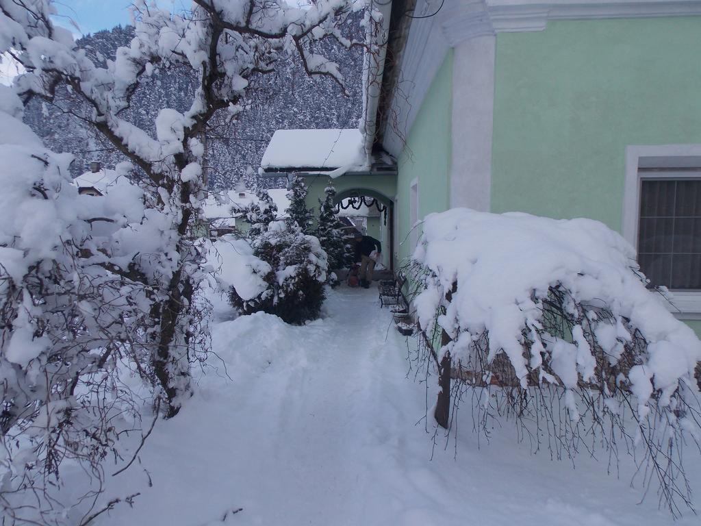 Zemianska Kuria Vachtar Hotel Kralova Lehota Exterior photo